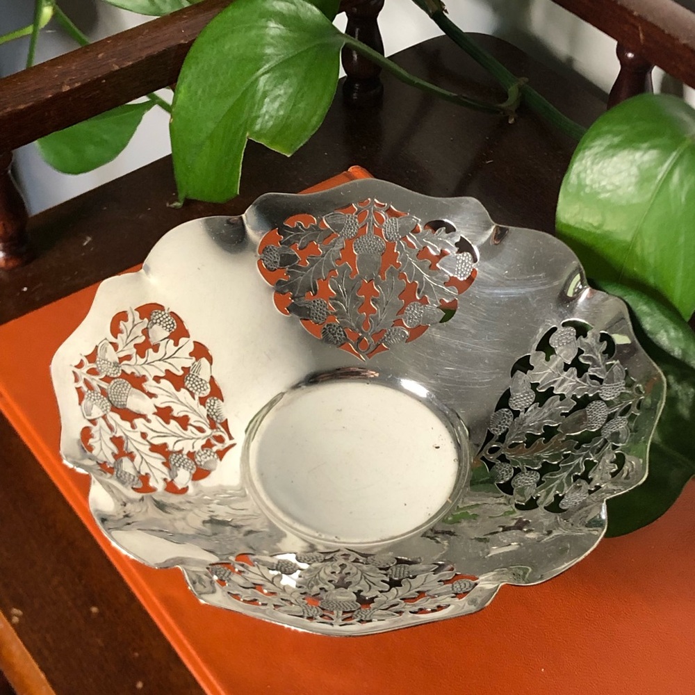 English Silver-Plated Footed Compote Bowl – Pierced Oak Leaf & Acorn Design